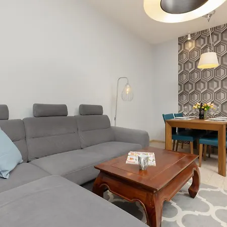 Mokotow Chodkiewicza By Renters *